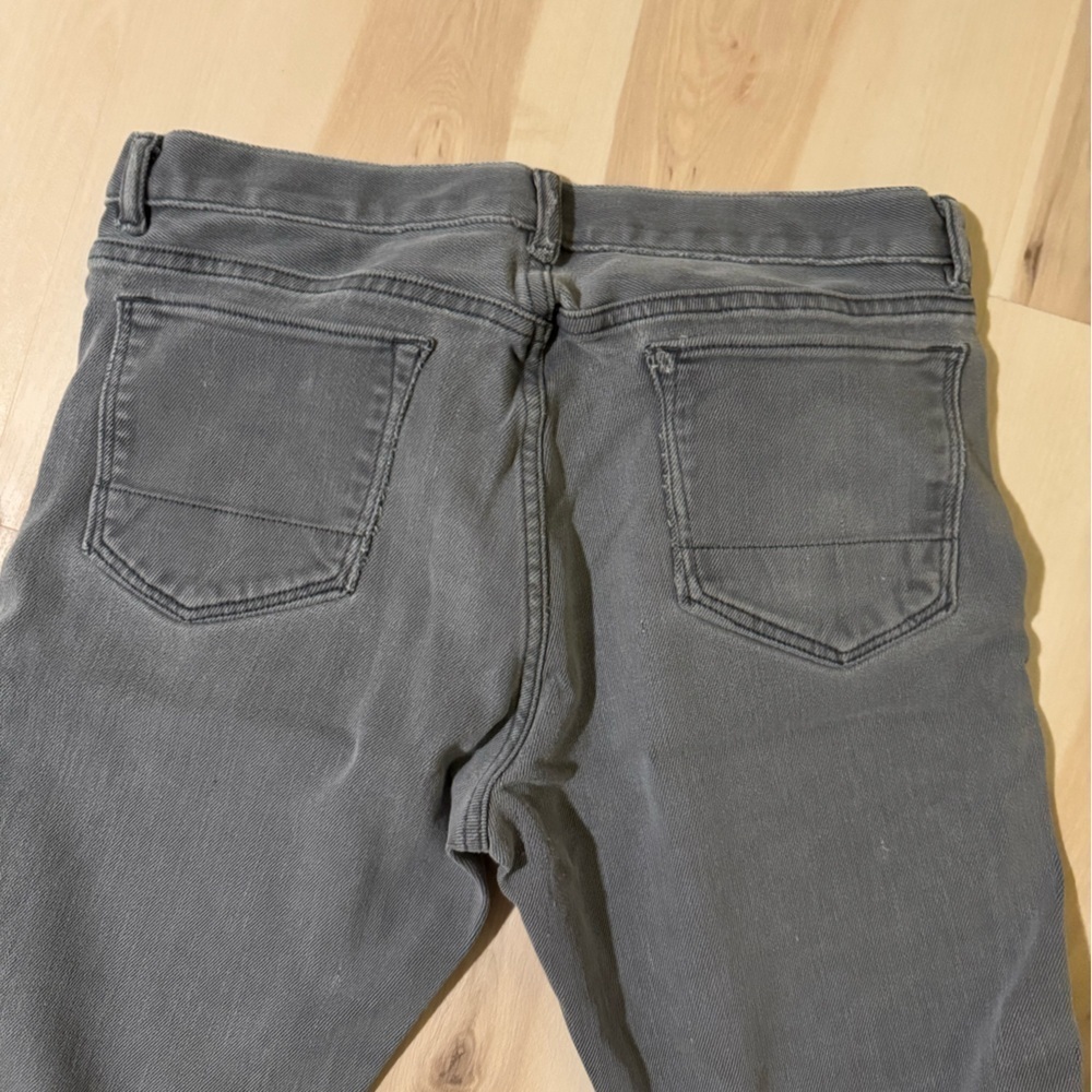 Banana Republic Men's Dark Gray Slim Luxe Traveler Jeans - Picture 6 of 7